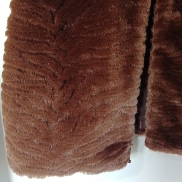 Bechamel Petites Faux Fur Brown Zip Front Vest - Size PL - Picture 2 of 6